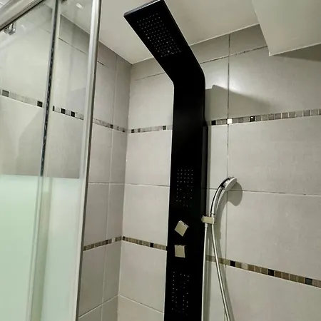 Le Galambre 3* נים