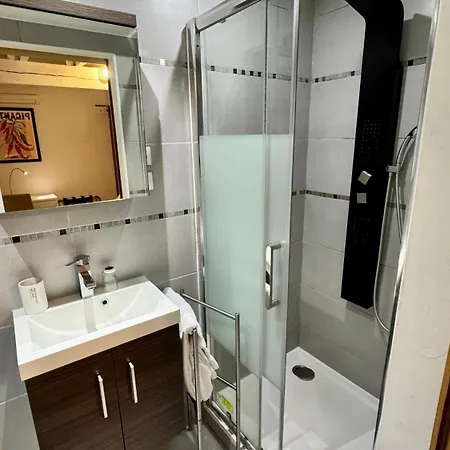 Le Galambre מלון 3*