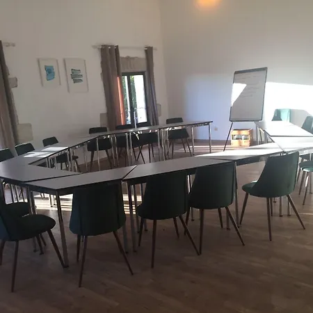 Le Galambre מלון נים