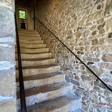 Le Galambre 3* נים