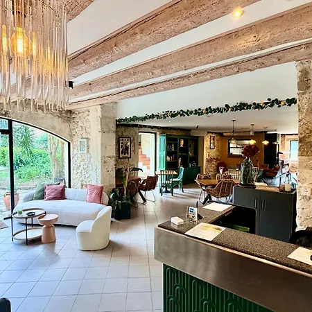 Le Galambre Hotel