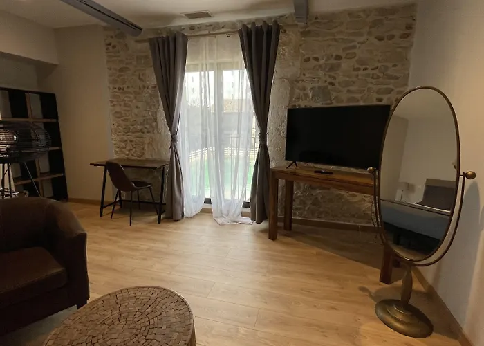 Le Galambre 3* Nîmes